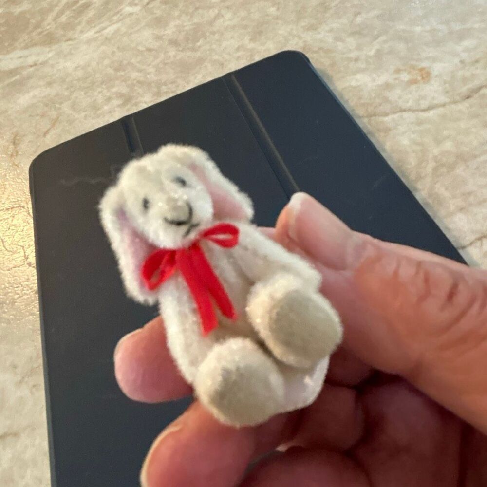 2” Tall Jointed Bunny Rabbit